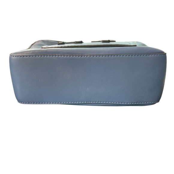 DKNY EUC Blue PU Leather Crossbody Bag No Callouts - Picture 7 of 13